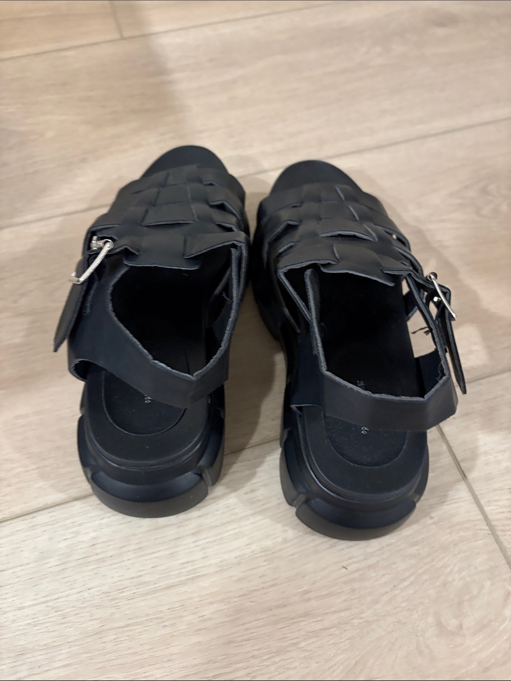 Chunky Woven leather platform sandals - Picture 3 of 5